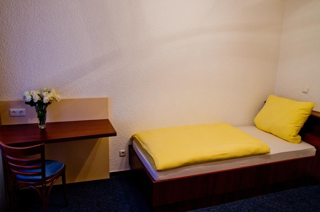Hotel Stella Netphen Номер фото