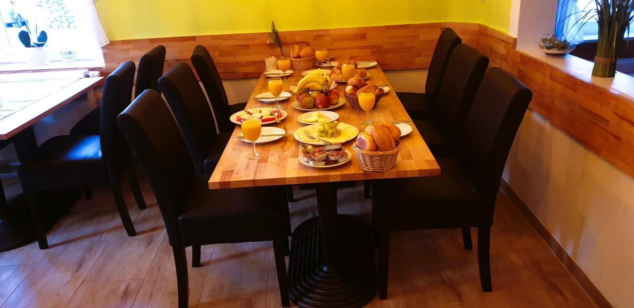 Hotel Stella Netphen Екстер'єр фото